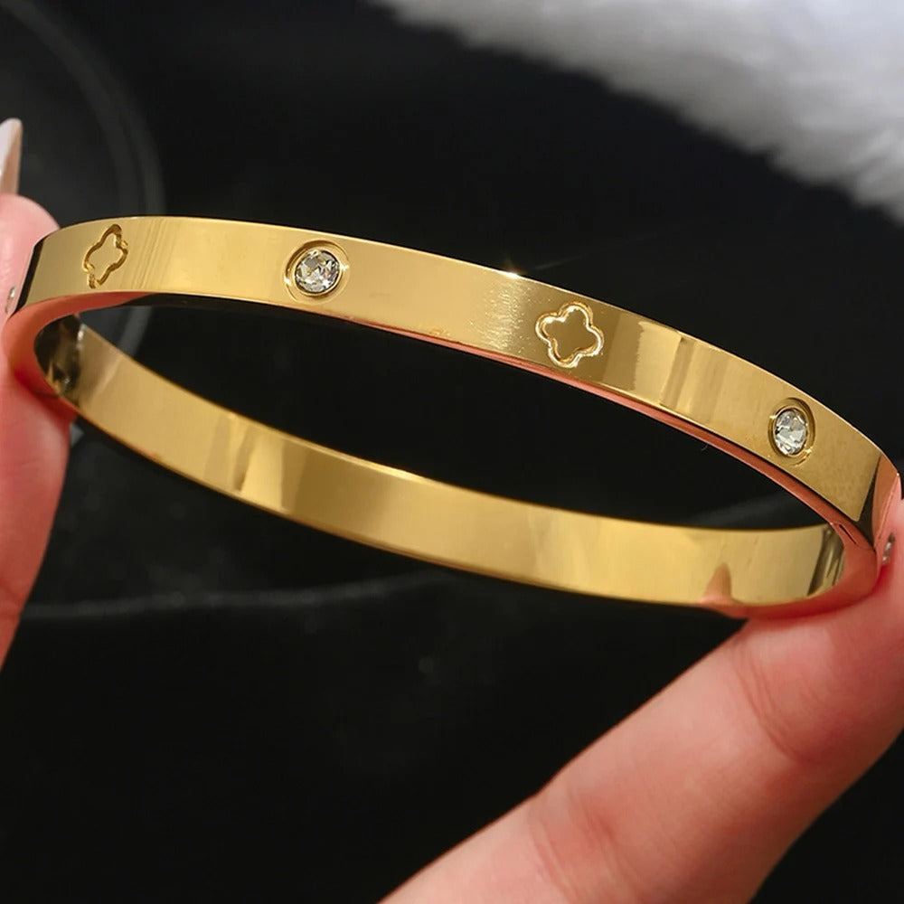 LIORA Flat Gold Bangle