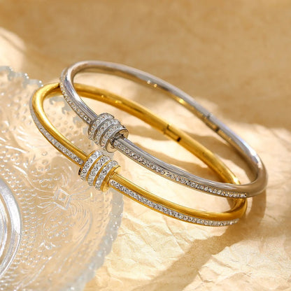 NIXIA Iced Buckle Bangle