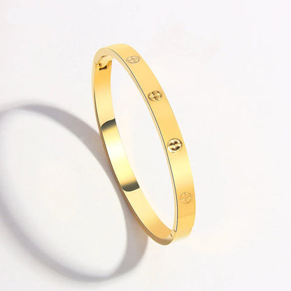 LIORA Flat Gold Bangle