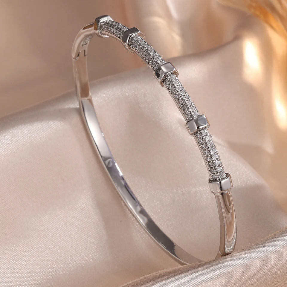 ANNA Screw Nail CZ Bangle