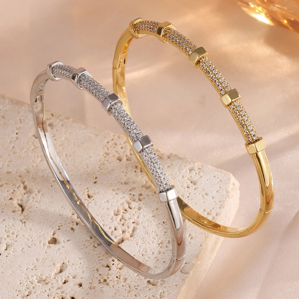 ANNA Screw Nail CZ Bangle