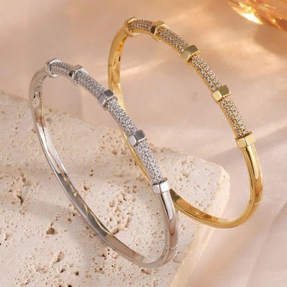 ANNA Screw Nail CZ Bangle