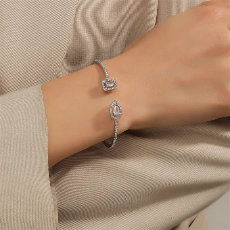 LUNARA Gilded Halo Bangle