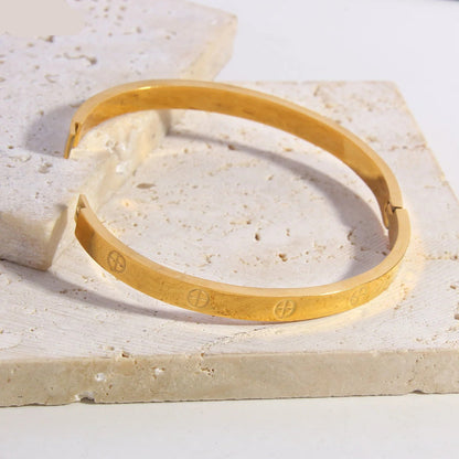 LIORA Flat Gold Bangle