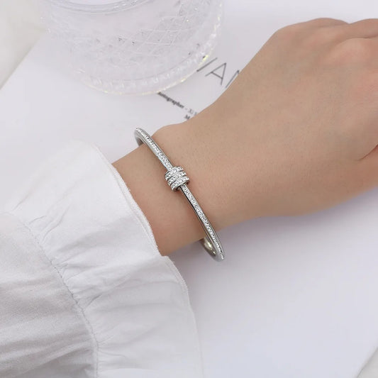 NIXIA Iced Buckle Bangle