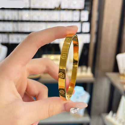 LIORA Flat Gold Bangle