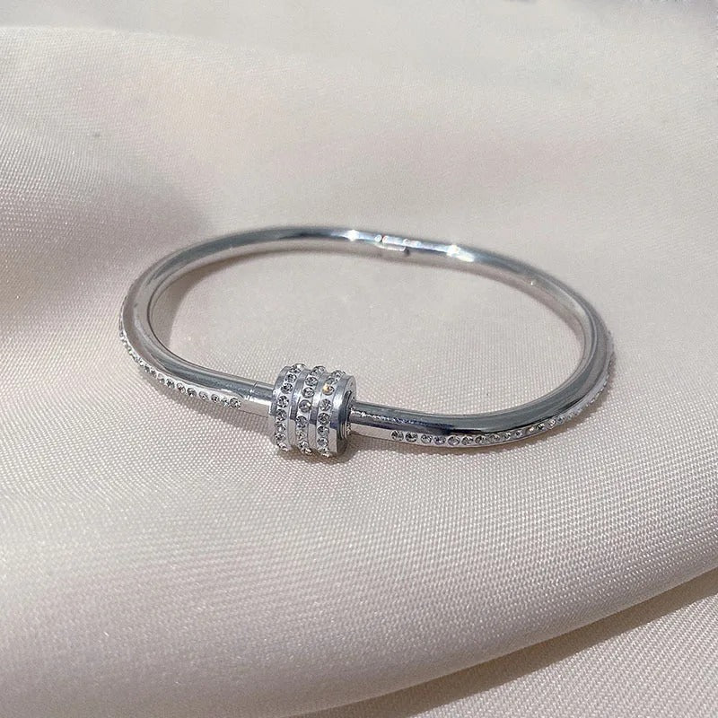 NIXIA Iced Buckle Bangle