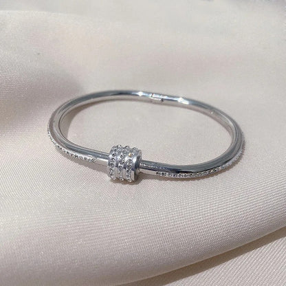 NIXIA Iced Buckle Bangle
